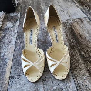 Manolo Blahnik Kitten Heel Buttercup SOLD